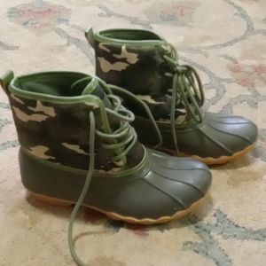 Kids boots